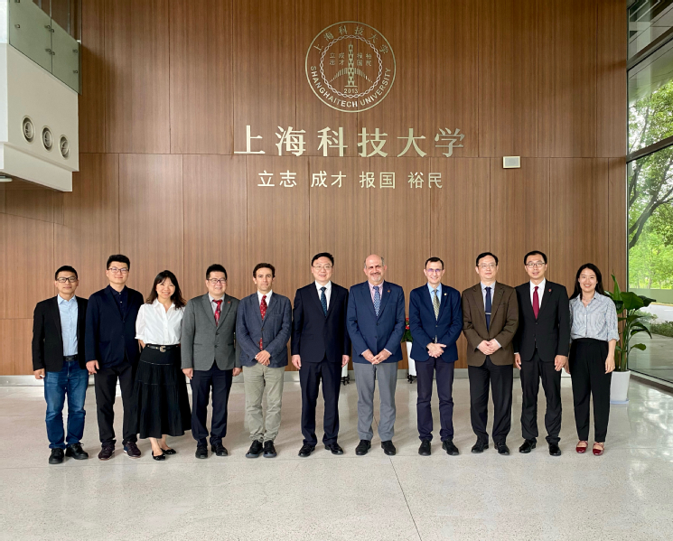 Delegation from the University of Seville visits ShanghaiTech University