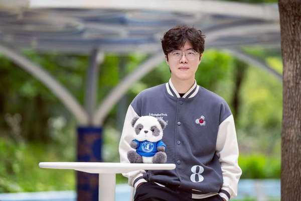 毕业生故事 | 范忧乐：以忧为念，以乐为心