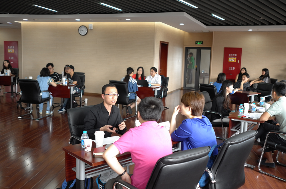 上科大－南加大编剧项目成功举办电影产业对接会