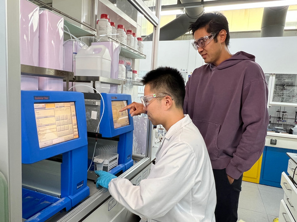 物质学院本科生王克丞在《美国化学会志》发表研究论文