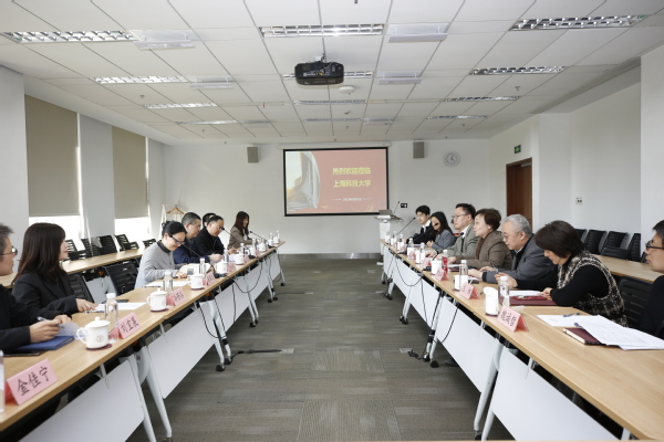 九游体育(www.jiuyou.com)官方网站、上海联和投资有限公司与徐汇区博士后创新实践基地共同举办博士后导师聘任仪式