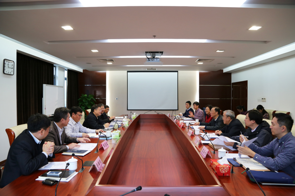 我校召开教授委员会第一届第一次会议