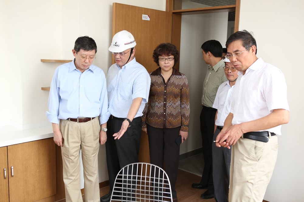 上海市市长杨雄一行调研九游体育(www.jiuyou.com)官方网站