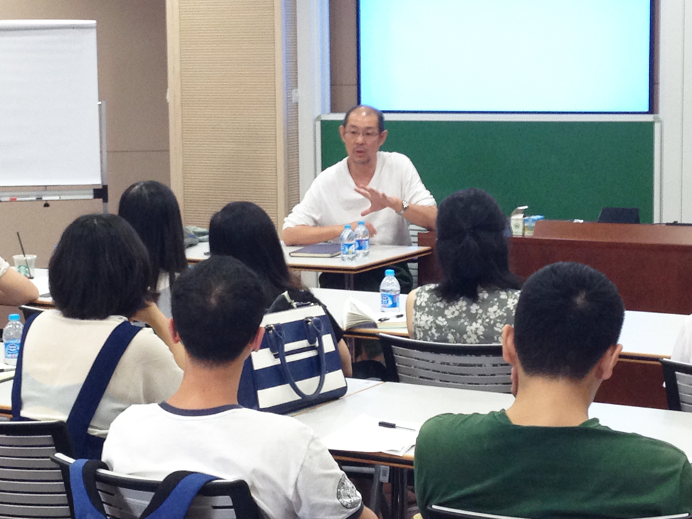 《霸王别姬》编剧芦苇来我校与编剧培训班学员深度交流